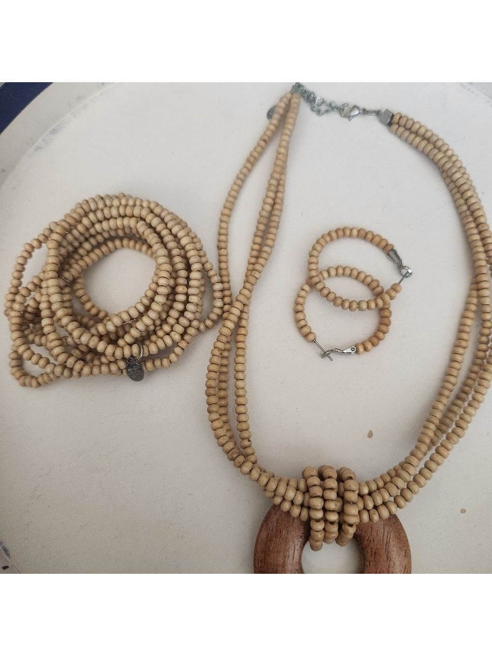 NWOT Cookie Lee Matching set Statement wood necklace,hoop earrings, 10 bracelets